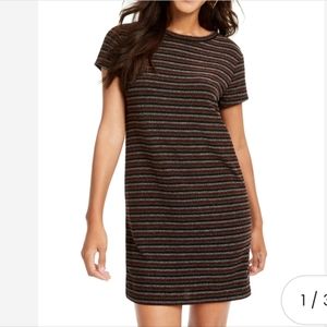 ROSIE HARLOW WOMEN'S METALLIC STRIPED T-SHIRT DRESS BLACK